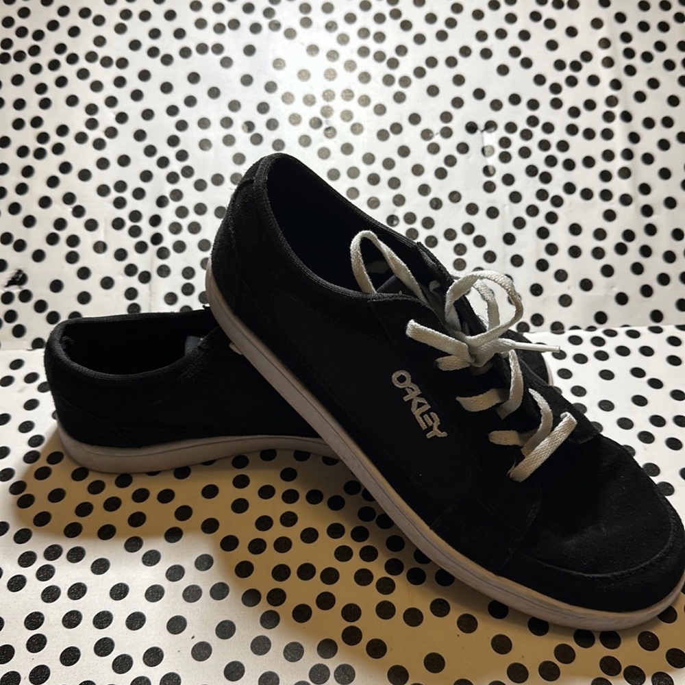 Oakley shoes
